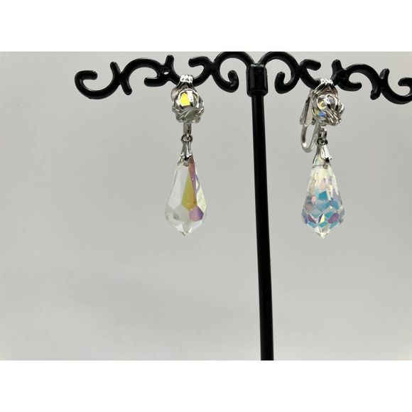 Vintage Briolette  Aurora Borealis Crystal Teardrop Clip-On Earrings! - Picture 7 of 11